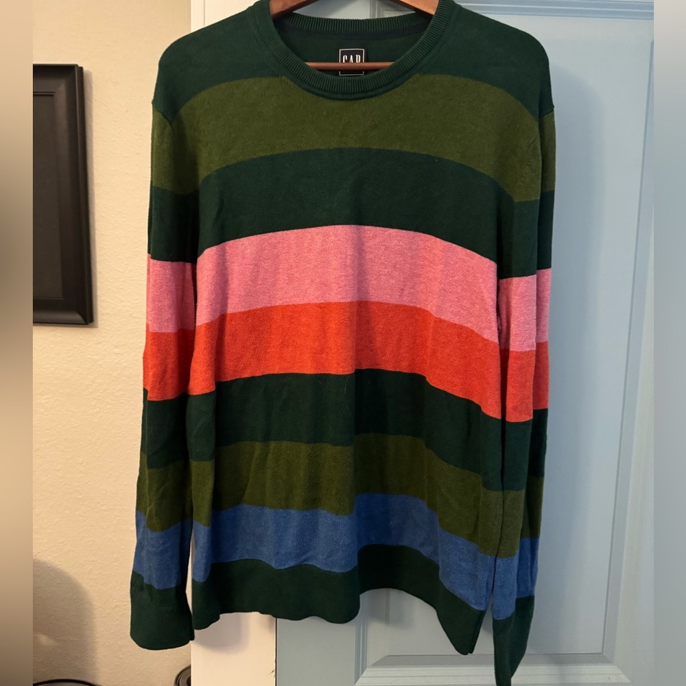 Gap
L
Crewneck